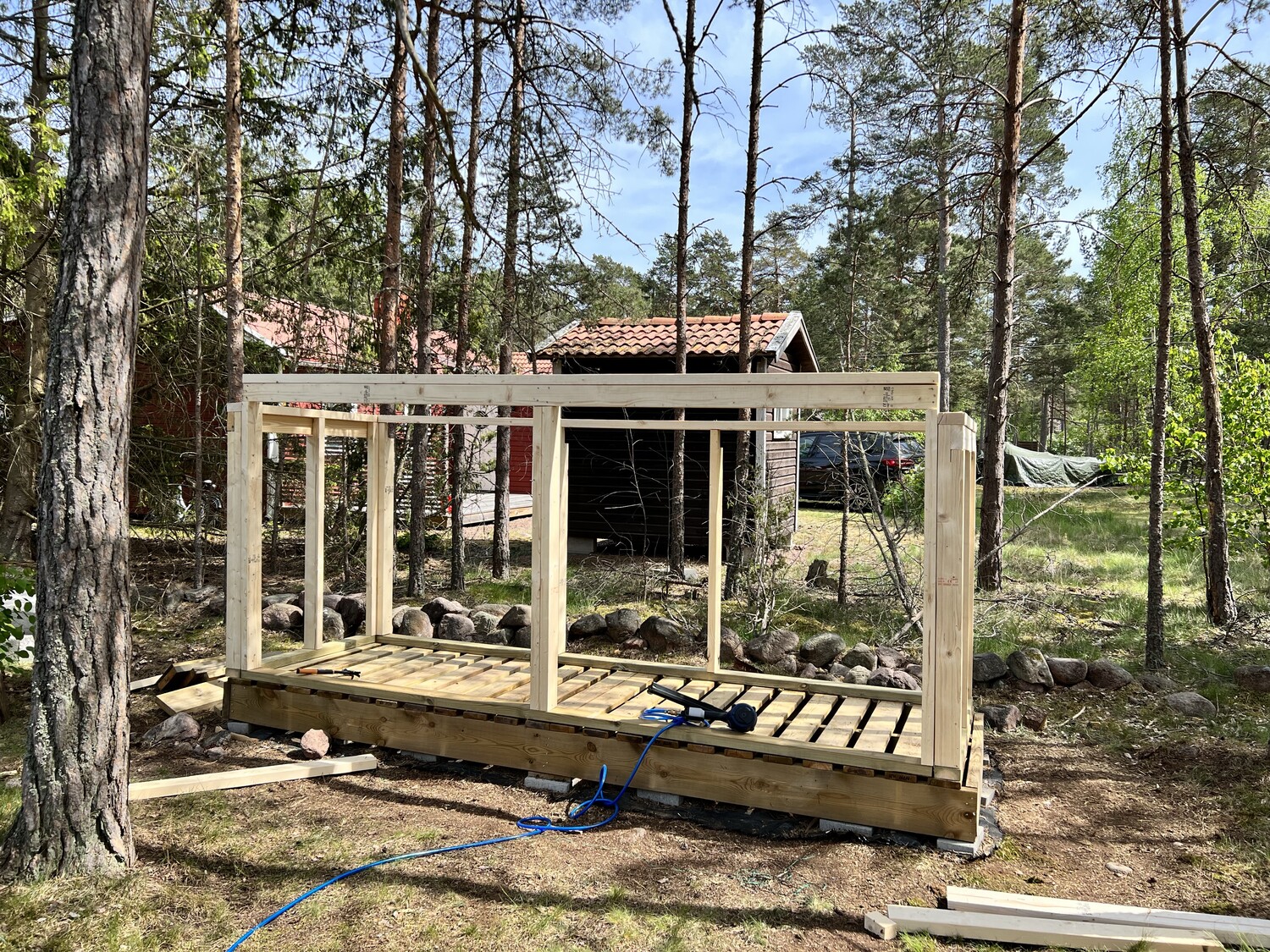 Einfacher Holzschuppen — Vorschau 3