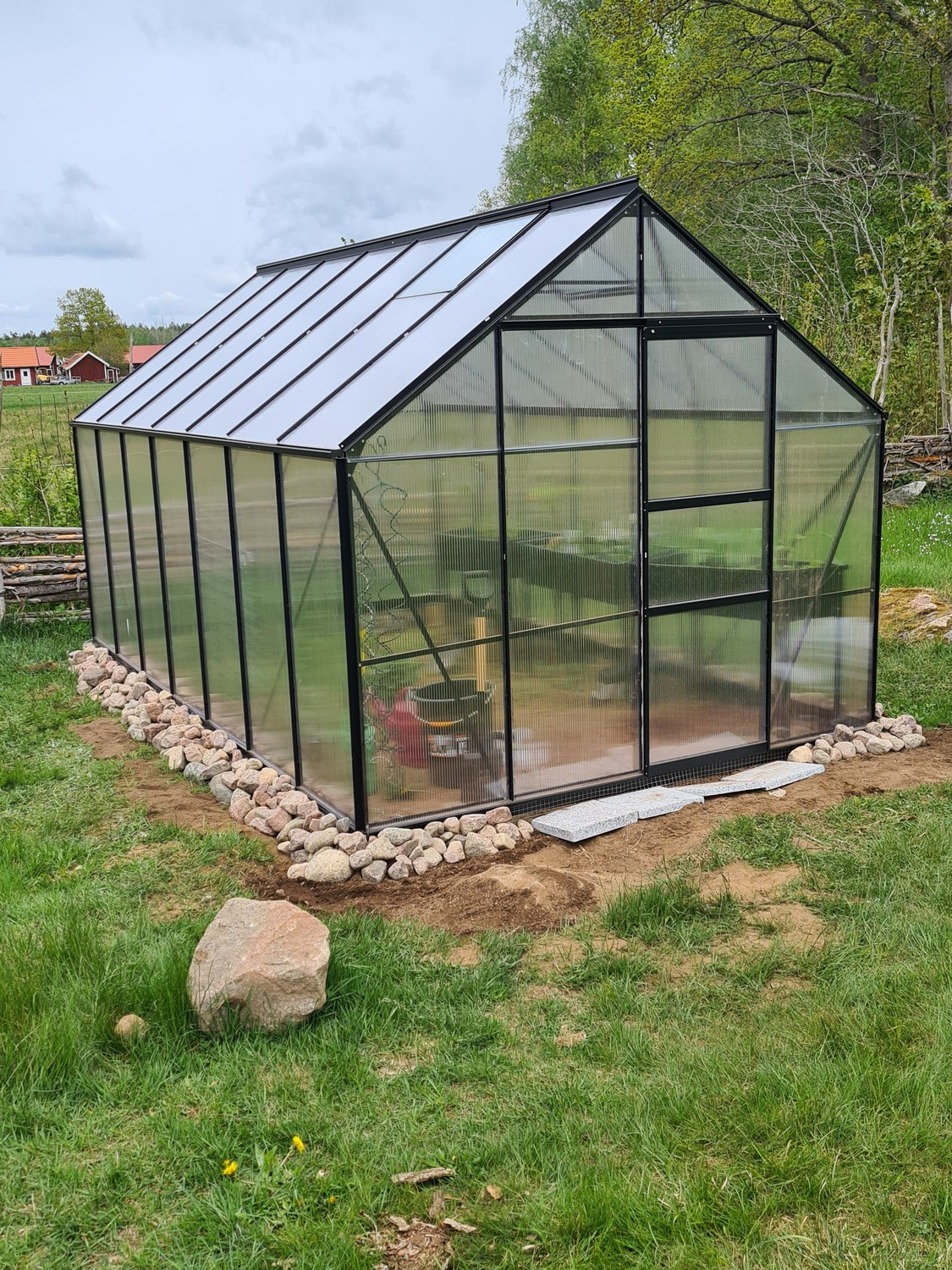 Aufbau eines Gewächshauses — Handwerkerprojekt in Småland